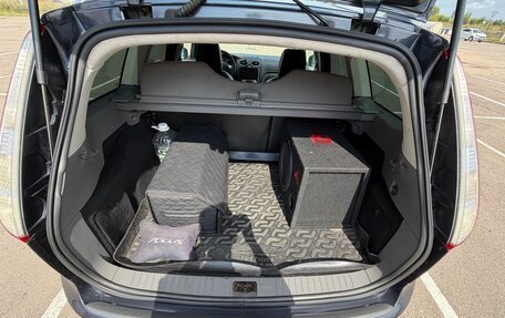 Ford Focus II рестайлинг, 2010 год, 650 000 рублей, 33 фотография
