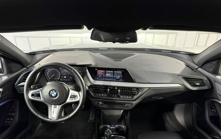 BMW 1 серия, 2020 год, 2 495 000 рублей, 2 фотография