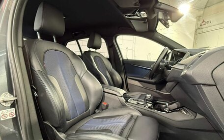 BMW 1 серия, 2020 год, 2 495 000 рублей, 23 фотография