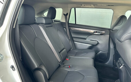 Toyota Highlander, 2026 год, 5 600 000 рублей, 12 фотография
