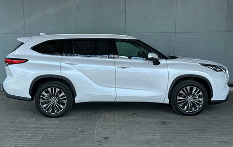 Toyota Highlander, 2026 год, 5 600 000 рублей, 8 фотография