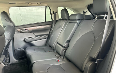 Toyota Highlander, 2026 год, 5 600 000 рублей, 11 фотография