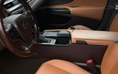 Lexus ES VII, 2020 год, 3 500 000 рублей, 13 фотография