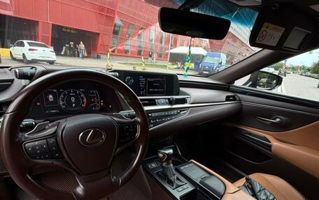 Lexus ES VII, 2020 год, 3 500 000 рублей, 12 фотография