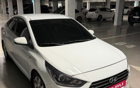 Hyundai Solaris II рестайлинг, 2018 год, 1 245 000 рублей, 40 фотография