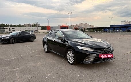 Toyota Camry, 2021 год, 2 900 000 рублей, 7 фотография