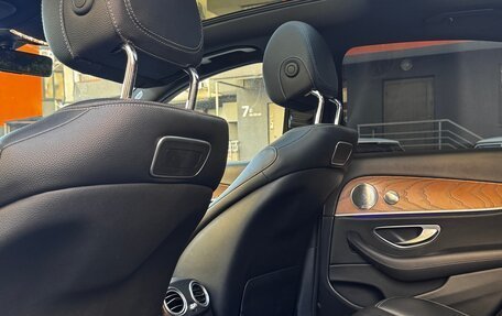 Mercedes-Benz E-Класс, 2018 год, 2 000 000 рублей, 9 фотография