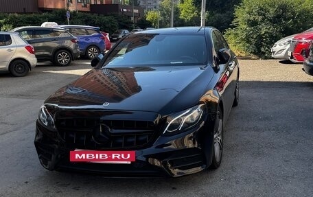 Mercedes-Benz E-Класс, 2018 год, 2 000 000 рублей, 7 фотография