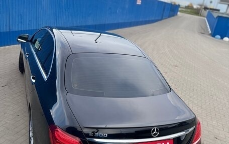 Mercedes-Benz E-Класс, 2018 год, 2 000 000 рублей, 2 фотография