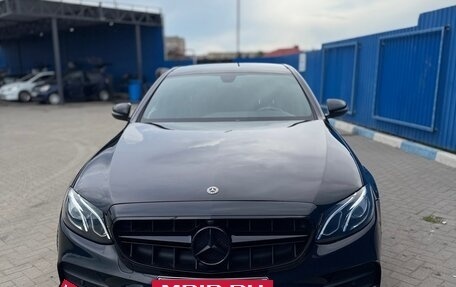 Mercedes-Benz E-Класс, 2018 год, 2 000 000 рублей, 3 фотография