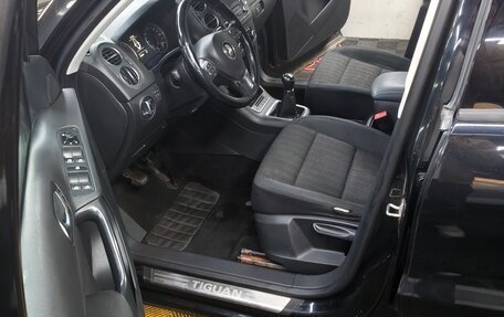 Volkswagen Tiguan I, 2011 год, 700 000 рублей, 8 фотография