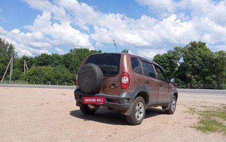 Chevrolet Niva I рестайлинг, 2018 год, 650 000 рублей, 4 фотография