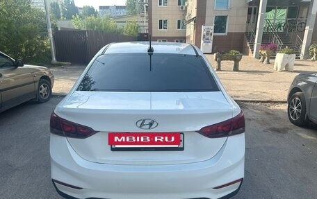 Hyundai Solaris II рестайлинг, 2019 год, 700 000 рублей, 4 фотография