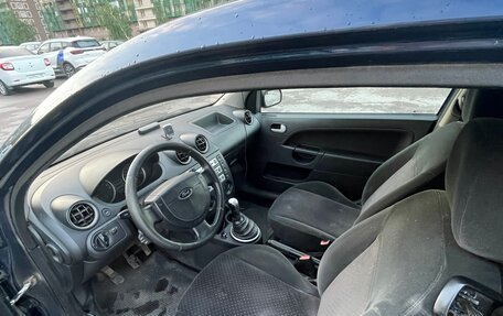 Ford Fiesta, 2004 год, 205 000 рублей, 10 фотография