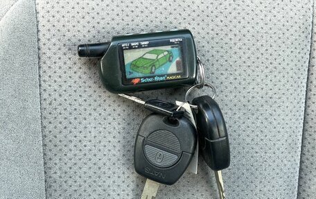 Nissan Maxima VIII, 2001 год, 298 000 рублей, 23 фотография