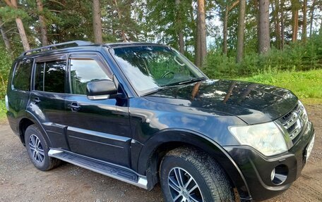 Mitsubishi Pajero IV, 2013 год, 2 400 000 рублей, 3 фотография