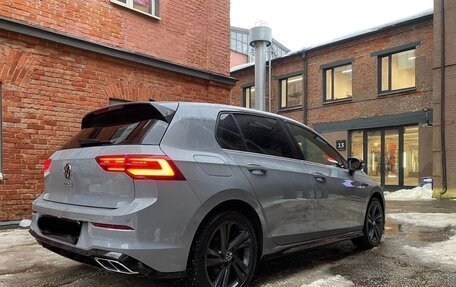 Volkswagen Golf VIII, 2022 год, 1 800 000 рублей, 2 фотография