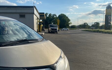 Toyota Estima III рестайлинг -2, 2006 год, 1 150 000 рублей, 5 фотография
