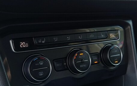 Volkswagen Tiguan II, 2018 год, 2 119 000 рублей, 14 фотография