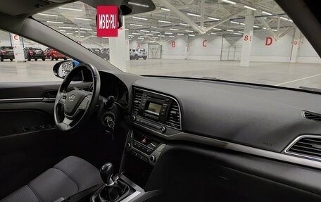 Hyundai Elantra VI рестайлинг, 2017 год, 1 365 000 рублей, 15 фотография