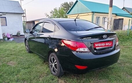 Hyundai Solaris II рестайлинг, 2013 год, 820 000 рублей, 7 фотография
