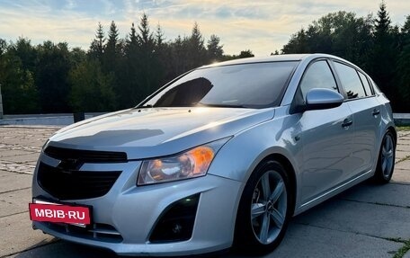 Chevrolet Cruze II, 2013 год, 850 000 рублей, 3 фотография