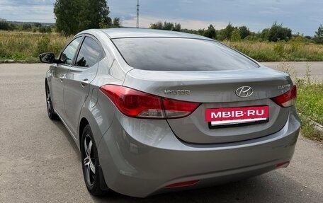 Hyundai Elantra V, 2013 год, 1 030 000 рублей, 4 фотография