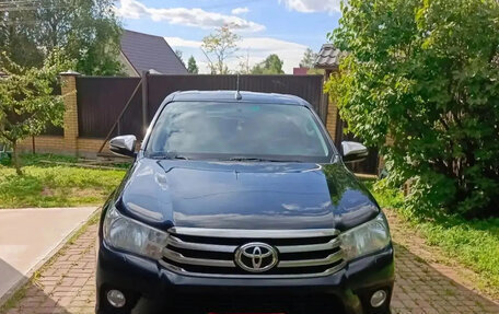 Toyota Hilux VIII, 2017 год, 2 200 000 рублей, 12 фотография