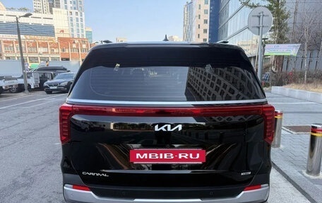KIA Carnival, 2024 год, 4 020 111 рублей, 4 фотография