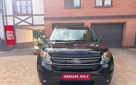 Ford Explorer VI, 2014 год, 1 900 000 рублей, 13 фотография