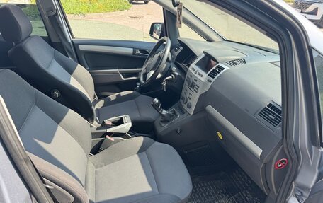 Opel Zafira B, 2010 год, 745 000 рублей, 8 фотография