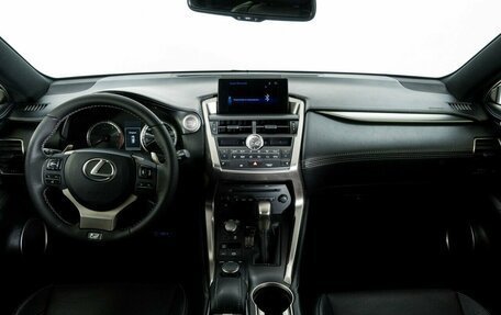 Lexus NX I, 2017 год, 2 660 000 рублей, 6 фотография