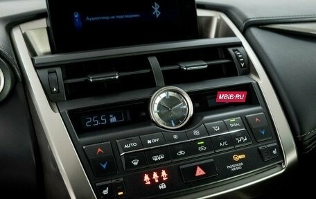 Lexus NX I, 2017 год, 2 660 000 рублей, 10 фотография