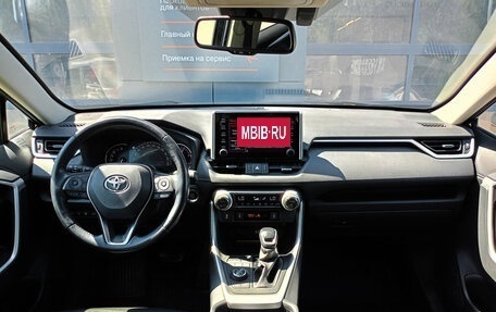 Toyota RAV4, 2019 год, 3 448 000 рублей, 10 фотография