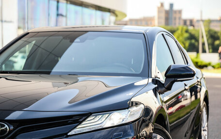 Toyota Camry, 2018 год, 2 899 000 рублей, 2 фотография