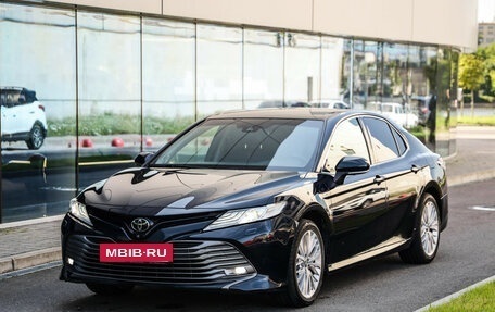 Toyota Camry, 2018 год, 2 899 000 рублей, 3 фотография