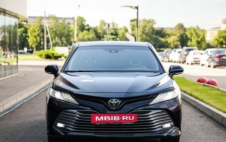 Toyota Camry, 2018 год, 2 899 000 рублей, 4 фотография