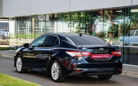 Toyota Camry, 2018 год, 2 899 000 рублей, 8 фотография