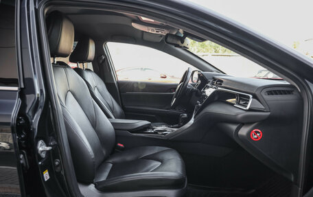 Toyota Camry, 2018 год, 2 899 000 рублей, 28 фотография