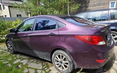 Hyundai Solaris II рестайлинг, 2011 год, 350 000 рублей, 16 фотография