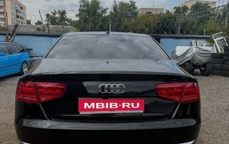 Audi A8, 2012 год, 1 650 000 рублей, 10 фотография