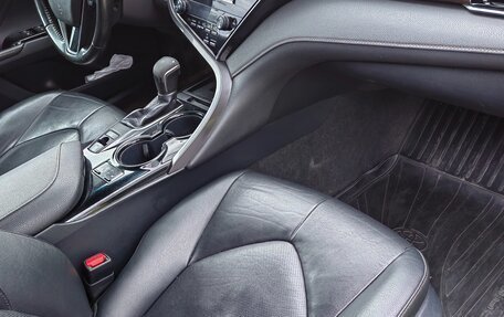 Toyota Camry, 2020 год, 2 150 000 рублей, 4 фотография