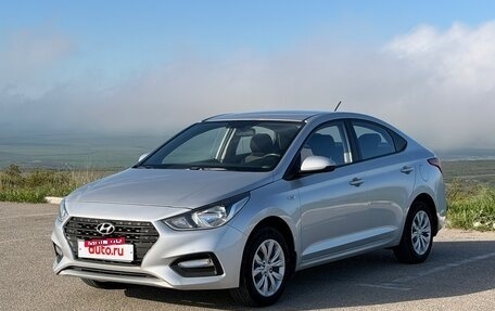 Hyundai Solaris II рестайлинг, 2019 год, 1 350 000 рублей, 2 фотография