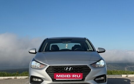 Hyundai Solaris II рестайлинг, 2019 год, 1 350 000 рублей, 3 фотография