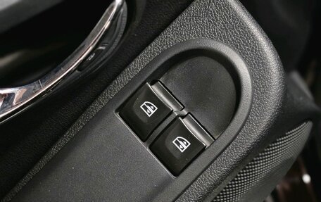 Renault Duster I рестайлинг, 2017 год, 1 370 000 рублей, 8 фотография