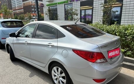 Hyundai Solaris II рестайлинг, 2012 год, 630 000 рублей, 2 фотография