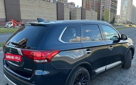 Mitsubishi Outlander III рестайлинг 3, 2018 год, 2 222 000 рублей, 7 фотография