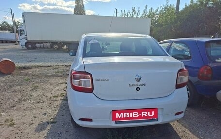 Renault Logan II, 2017 год, 600 000 рублей, 3 фотография