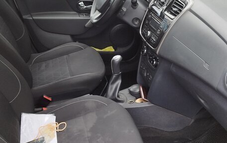 Renault Sandero II рестайлинг, 2015 год, 720 000 рублей, 9 фотография