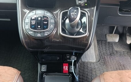 Toyota Esquire I, 2017 год, 2 000 000 рублей, 15 фотография